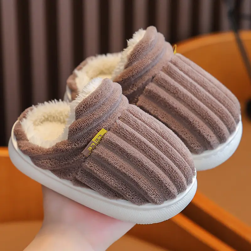 Children's cotton slippers winter boys and girls baby plush slippers indoor bag heel warm plush non-slip parent-child slippers