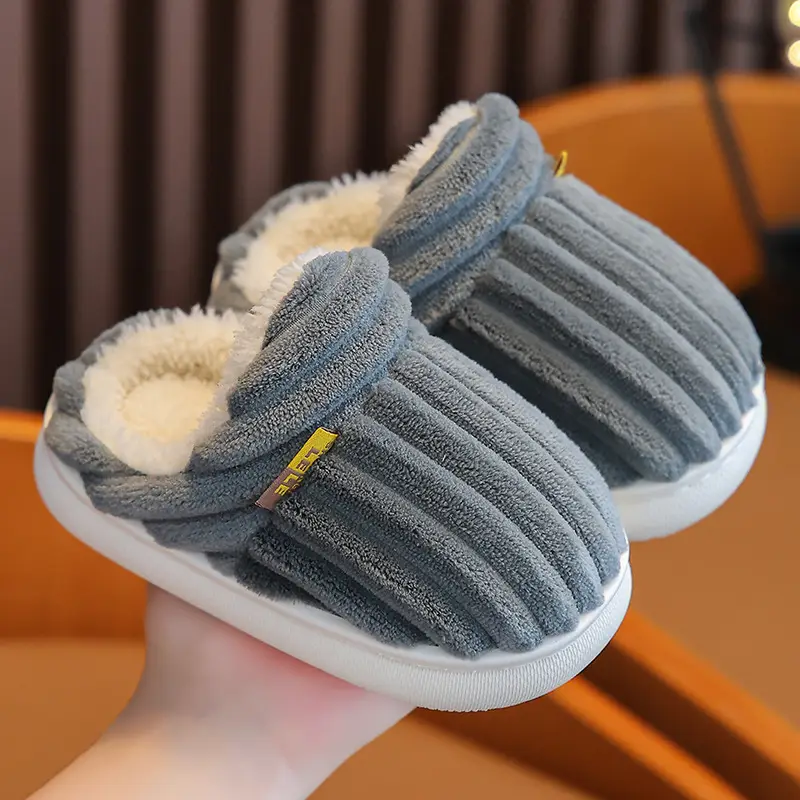 Children's cotton slippers winter boys and girls baby plush slippers indoor bag heel warm plush non-slip parent-child slippers