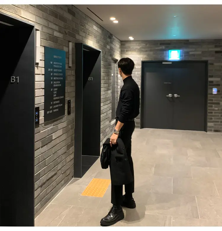 Winter Black Korean-style Men's Sweater Shirt — feature 12