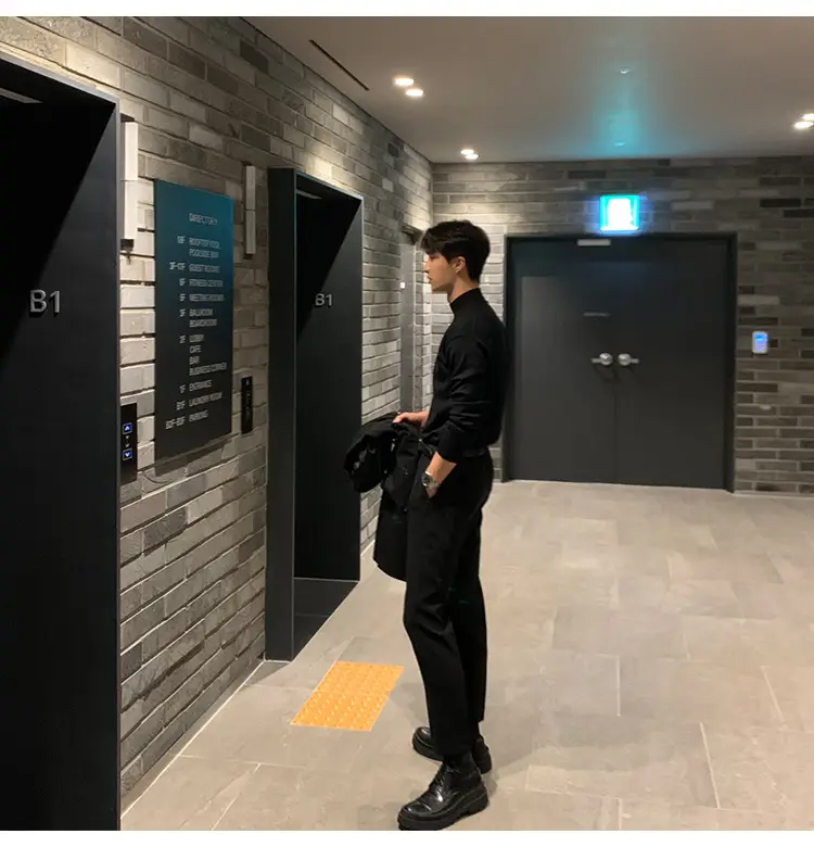 Winter Black Korean-style Men's Sweater Shirt — feature 13
