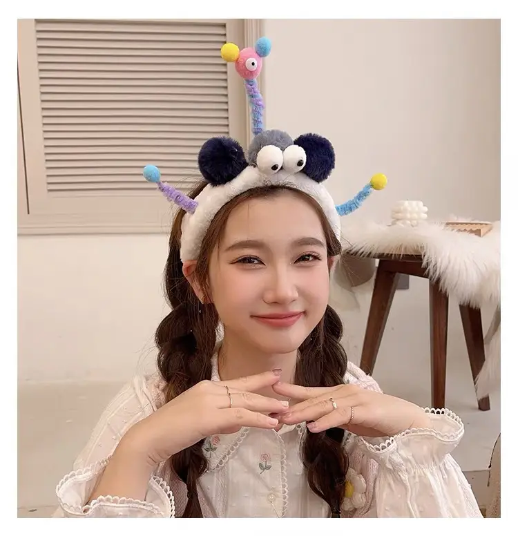 Plush Cartoon Face Scarf Hair Band Waterproof Non-Slip — feature 11
