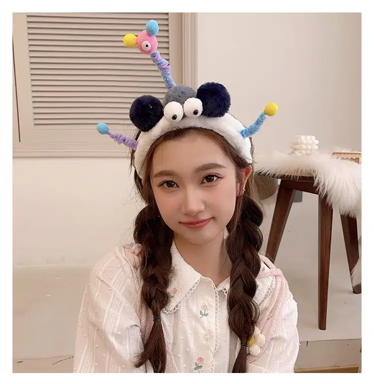 Plush Cartoon Face Scarf Hair Band Waterproof Non-Slip — feature 12