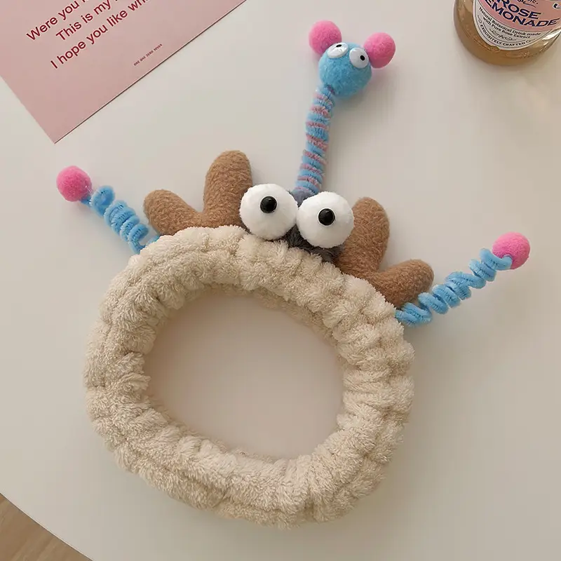 Plush Cartoon Face Scarf Hair Band Waterproof Non-Slip — feature 3