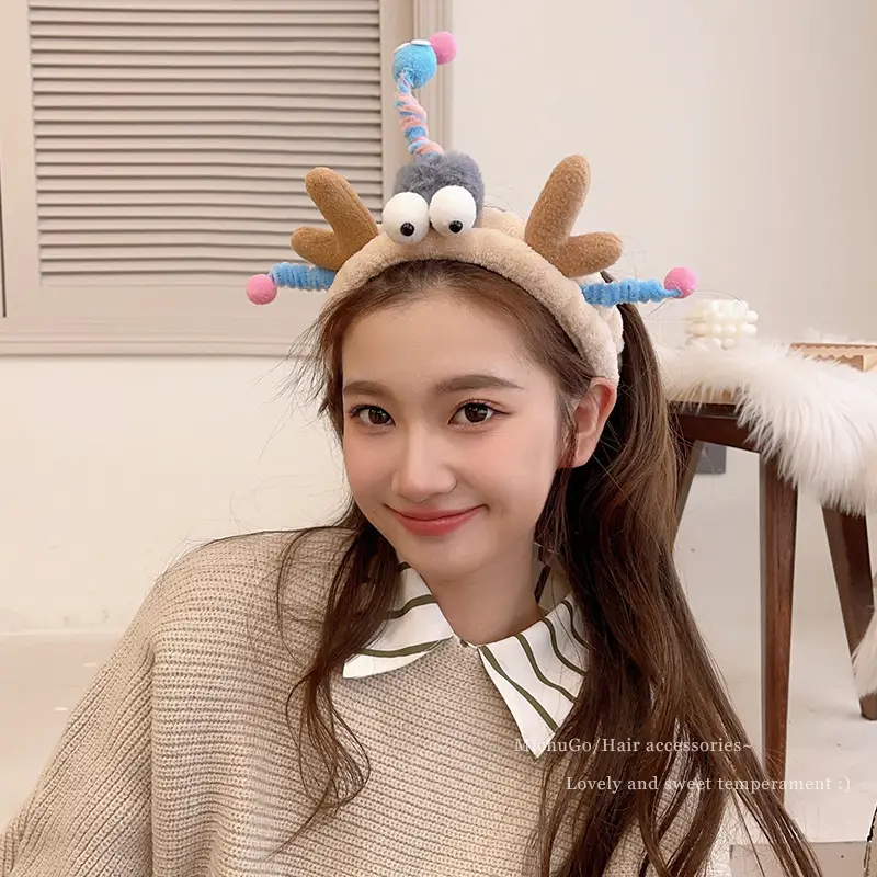 Plush Cartoon Face Scarf Hair Band Waterproof Non-Slip — feature 8