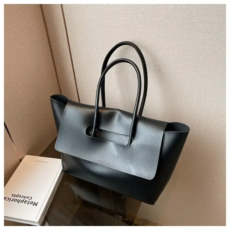 Black French Style Wings Bag for Women 2023 — feature 37