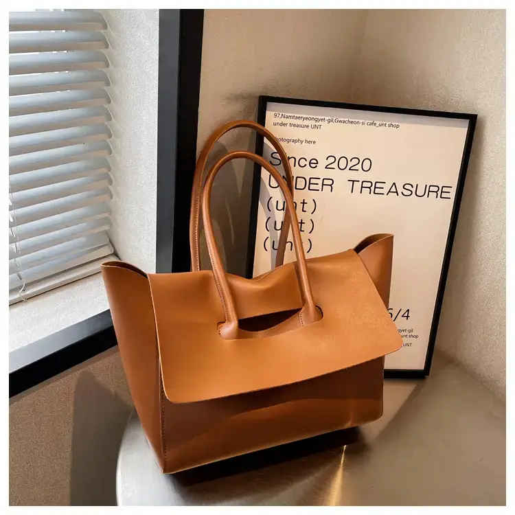 Black French Style Wings Bag for Women 2023 — feature 38