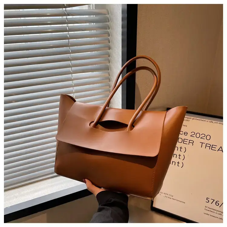 Black French Style Wings Bag for Women 2023 — feature 39