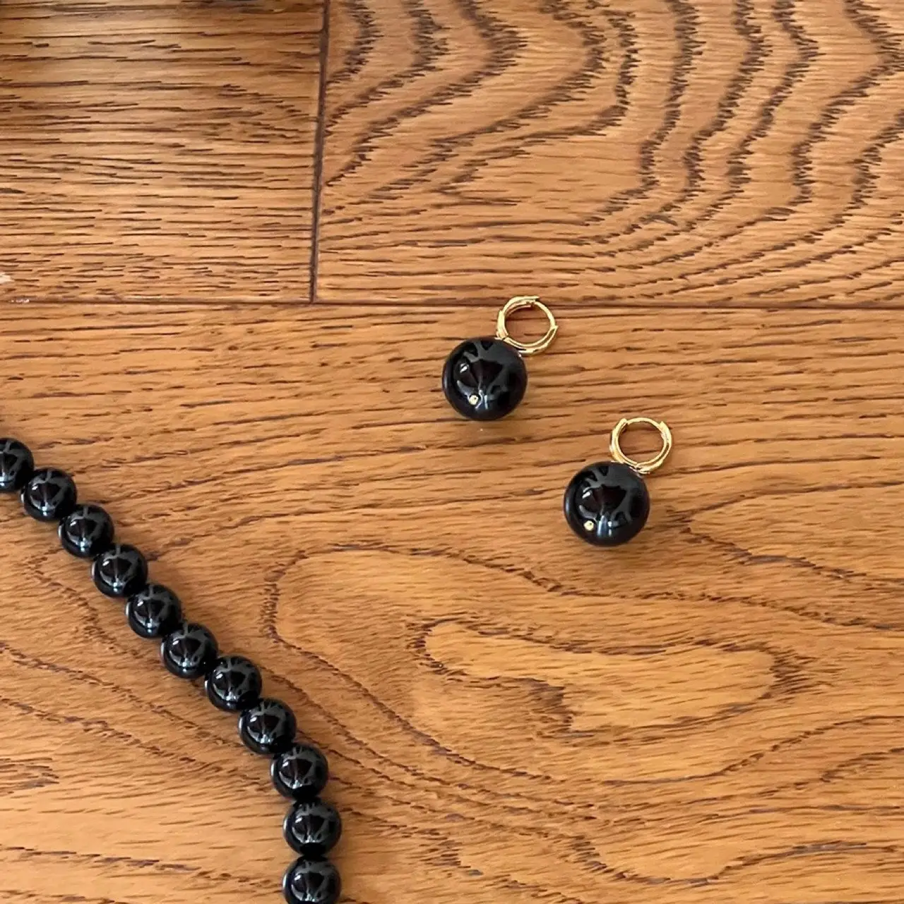 Korean Style Black Onyx Ear Buckle Earrings - Image 4