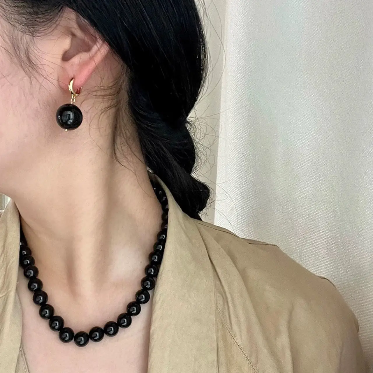 Korean Style Black Onyx Ear Buckle Earrings - Image 5