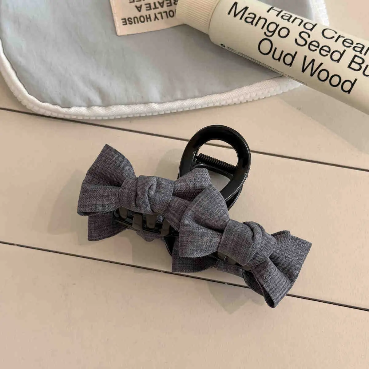 New Plus Size Shark Hair Clip for Women
