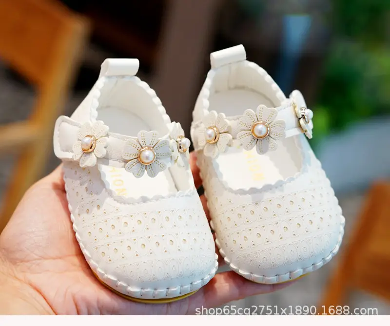 Pink Heart Pattern Toddler Shoes 0-1 Year Old — feature 2