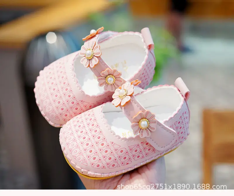 Pink Heart Pattern Toddler Shoes 0-1 Year Old — feature 7