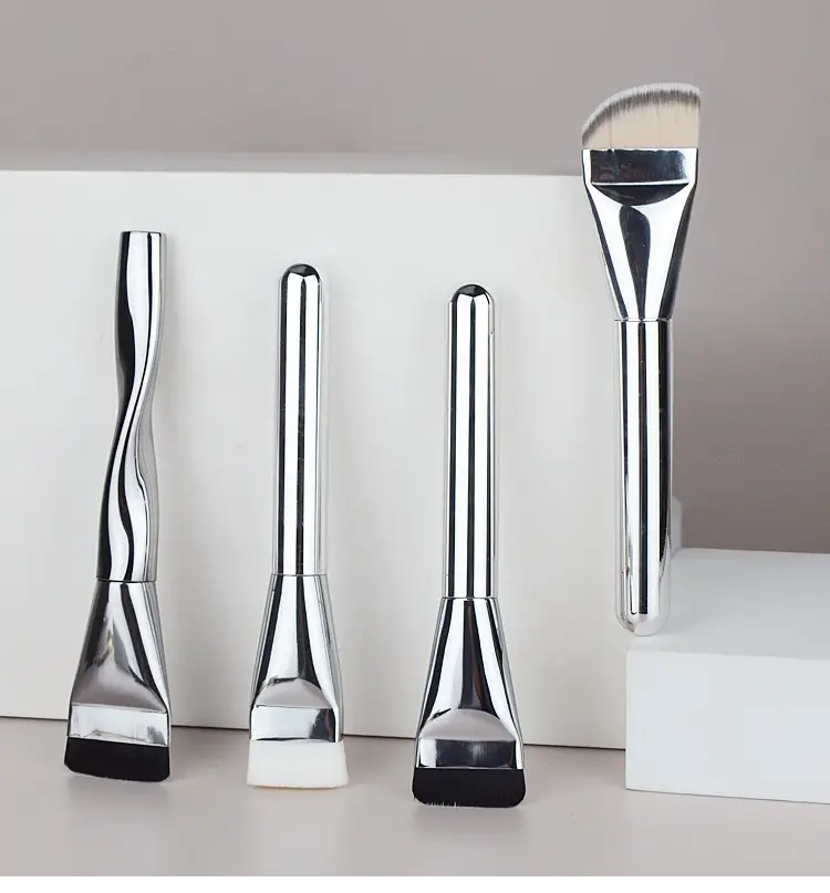 In Stock New Wake Ultra-Thin One-Line Foundation Brush Flat Head Light Concealer — feature 33