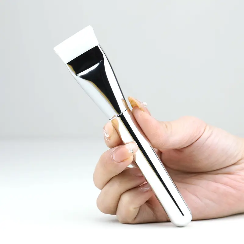 In Stock New Wake Ultra-Thin One-Line Foundation Brush Flat Head Light Concealer - Image 6