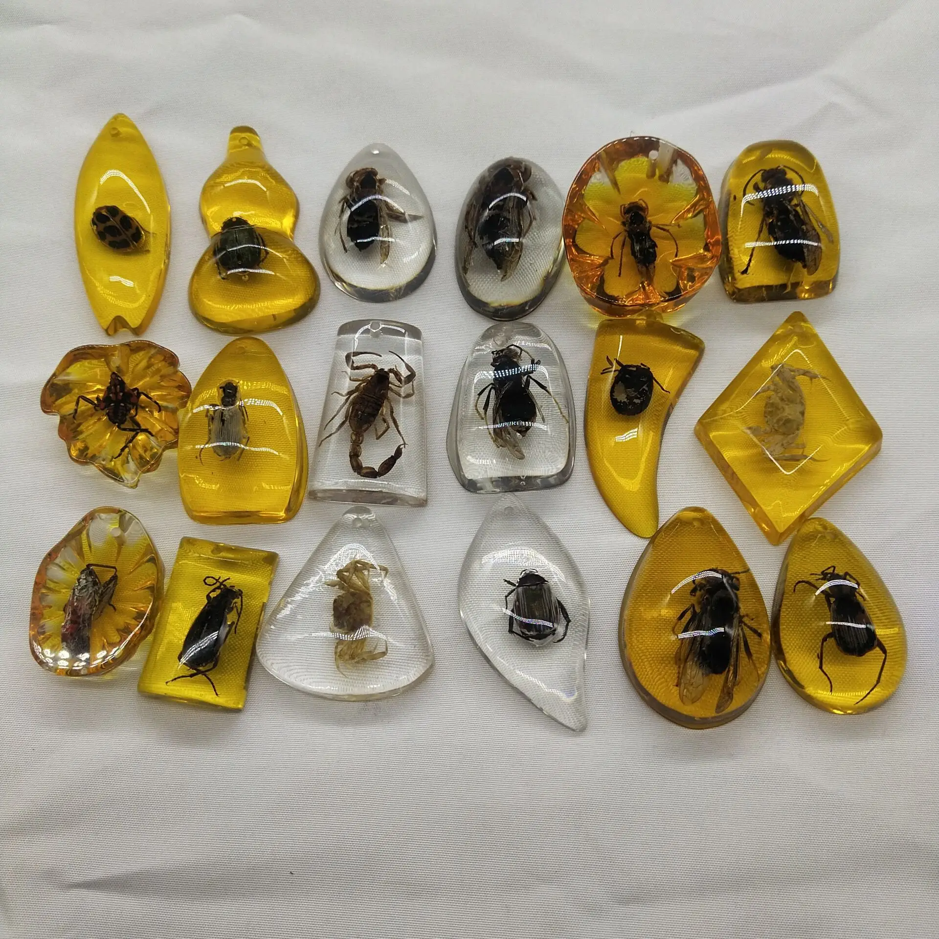 Antique Amber Blind Box Real Insect Pendant - Image 6