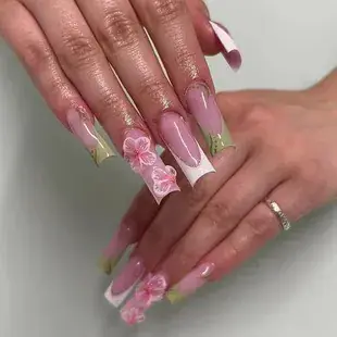 European American Short Ballet Golden French Manicure Fake Nails — feature 1