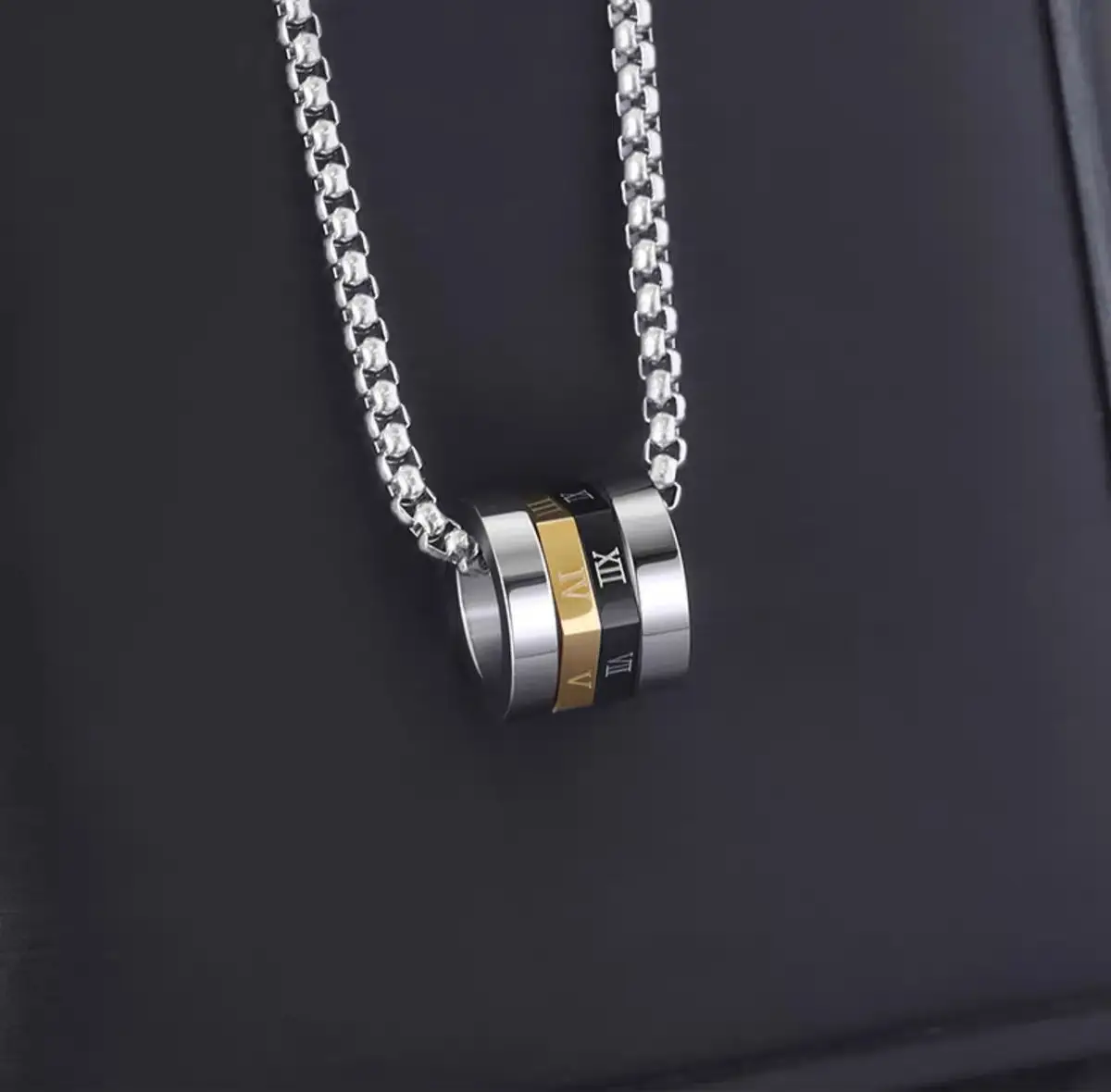Platinum Two-Color Necklace for Men Women — feature 9