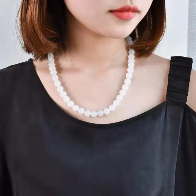 White Jade Round Bead Necklace for Women - Image 4