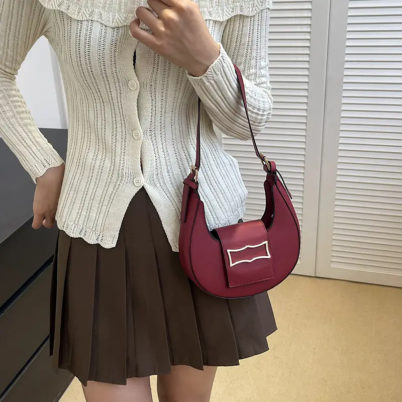 Crescent Shoulder Bag Women's Light Luxury Messenger - Image 10