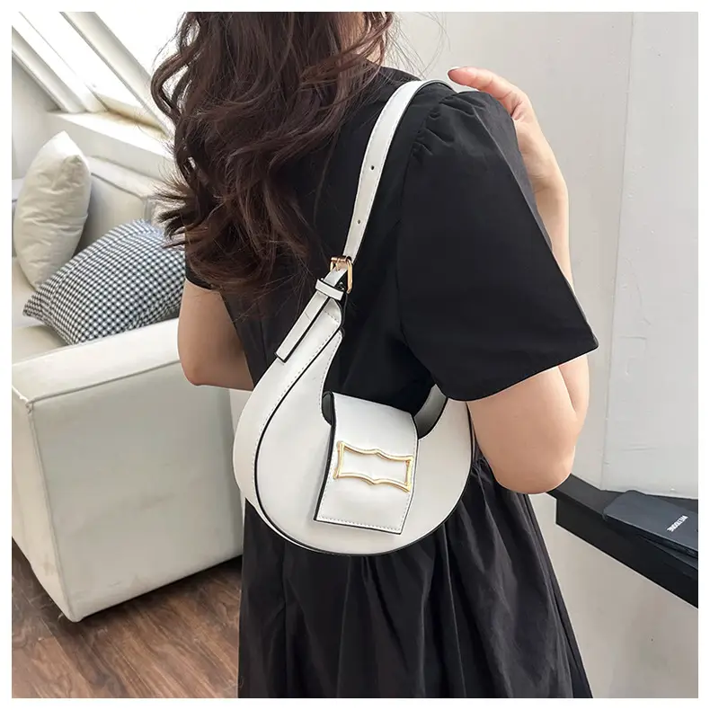 Crescent Shoulder Bag Women's Light Luxury Messenger — feature 10