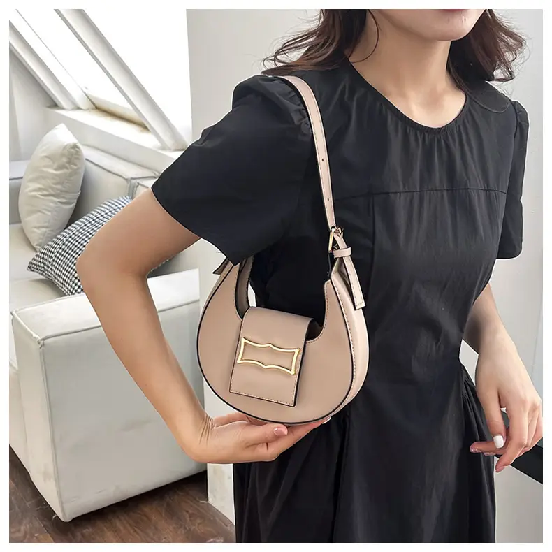 Crescent Shoulder Bag Women's Light Luxury Messenger — feature 14
