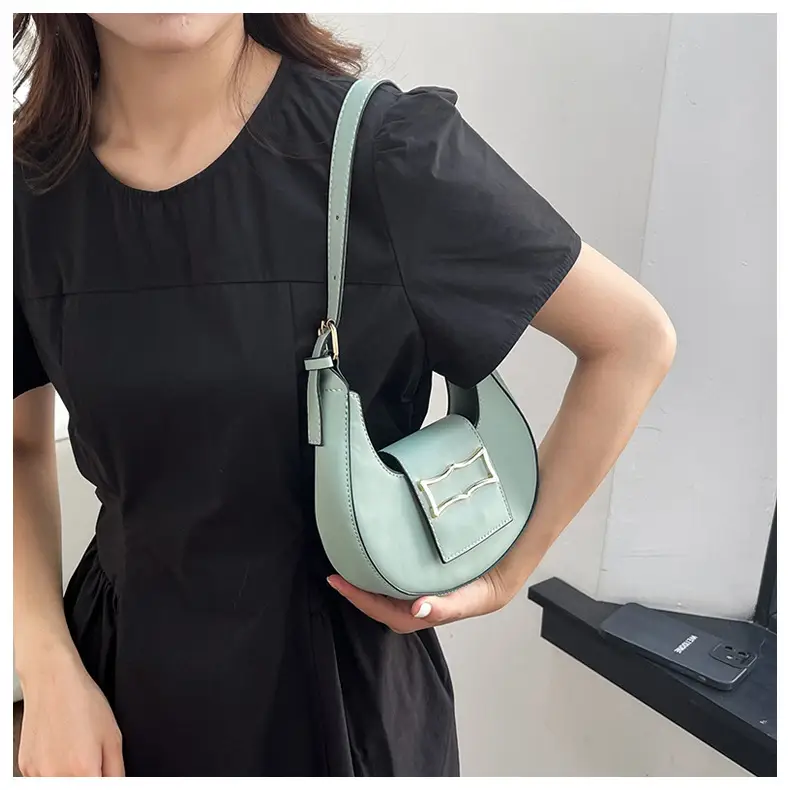Crescent Shoulder Bag Women's Light Luxury Messenger — feature 17