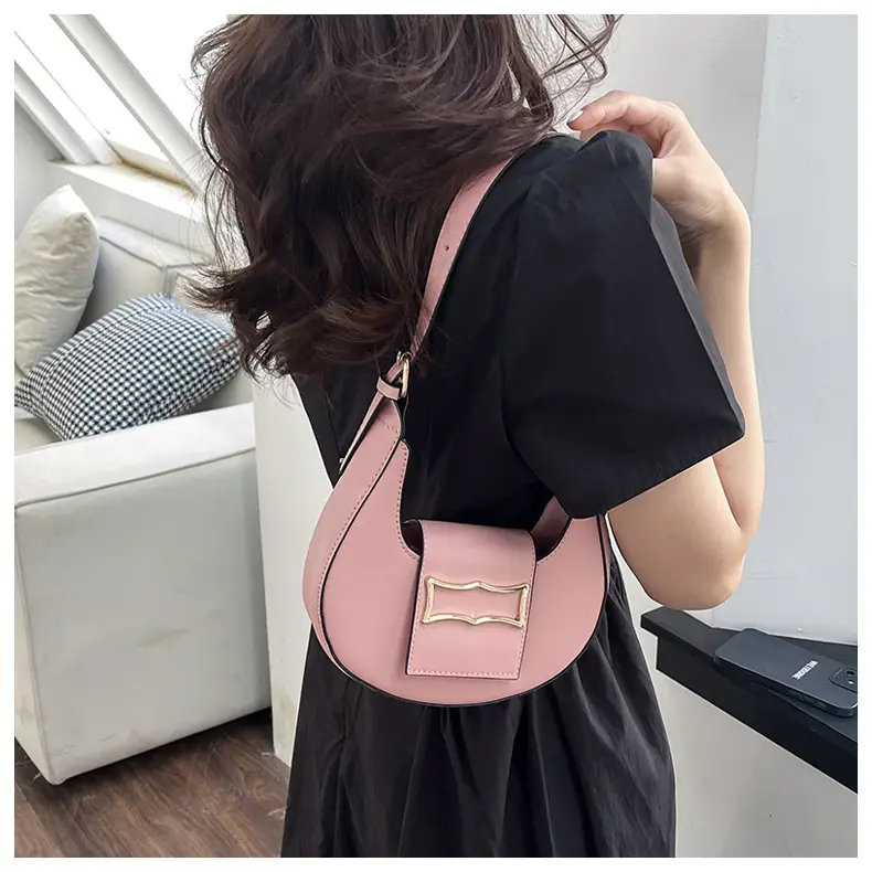Crescent Shoulder Bag Women's Light Luxury Messenger — feature 18