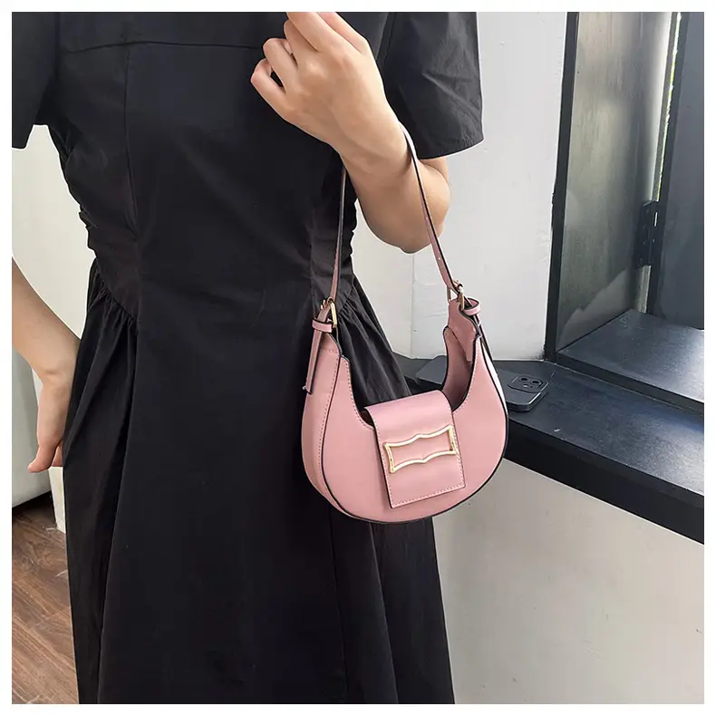 Crescent Shoulder Bag Women's Light Luxury Messenger — feature 19