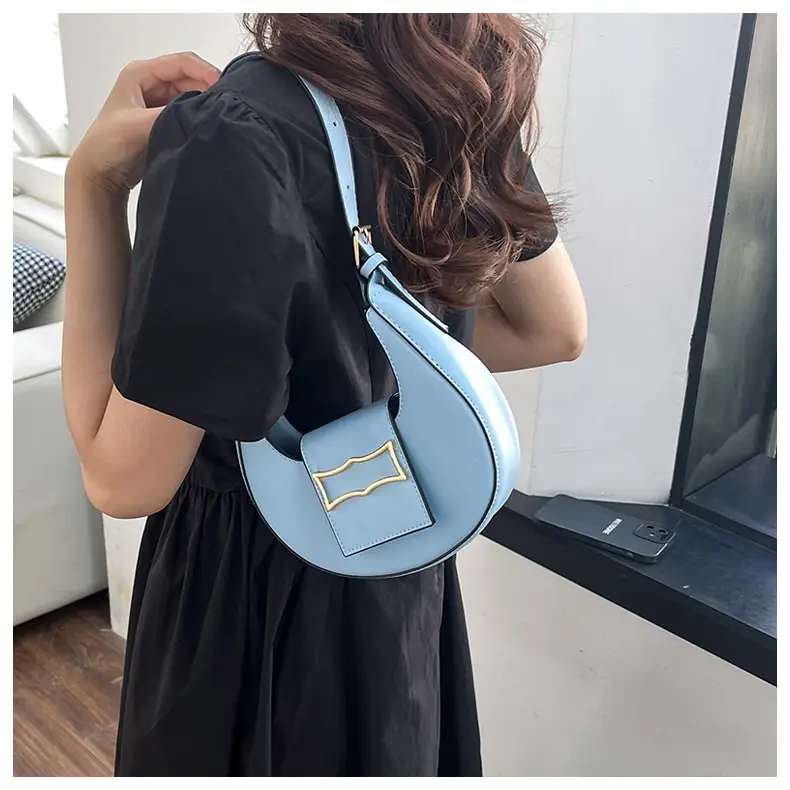Crescent Shoulder Bag Women's Light Luxury Messenger — feature 20