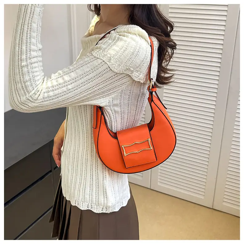 Crescent Shoulder Bag Women's Light Luxury Messenger — feature 28