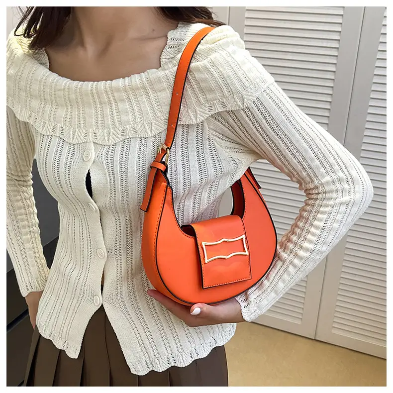 Crescent Shoulder Bag Women's Light Luxury Messenger — feature 29