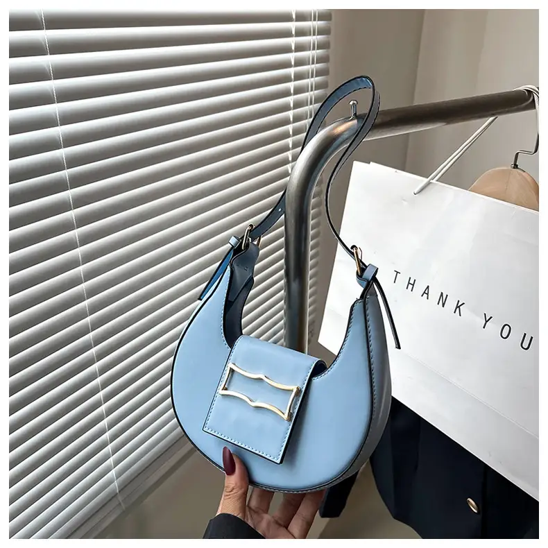 Crescent Shoulder Bag Women's Light Luxury Messenger — feature 32