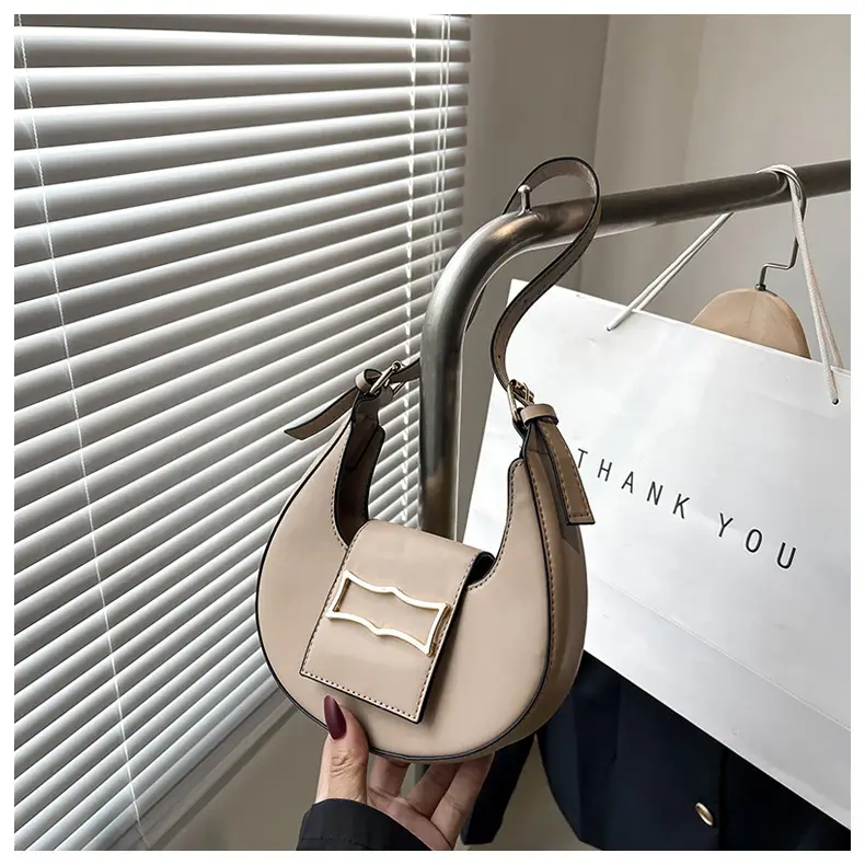 Crescent Shoulder Bag Women's Light Luxury Messenger — feature 38