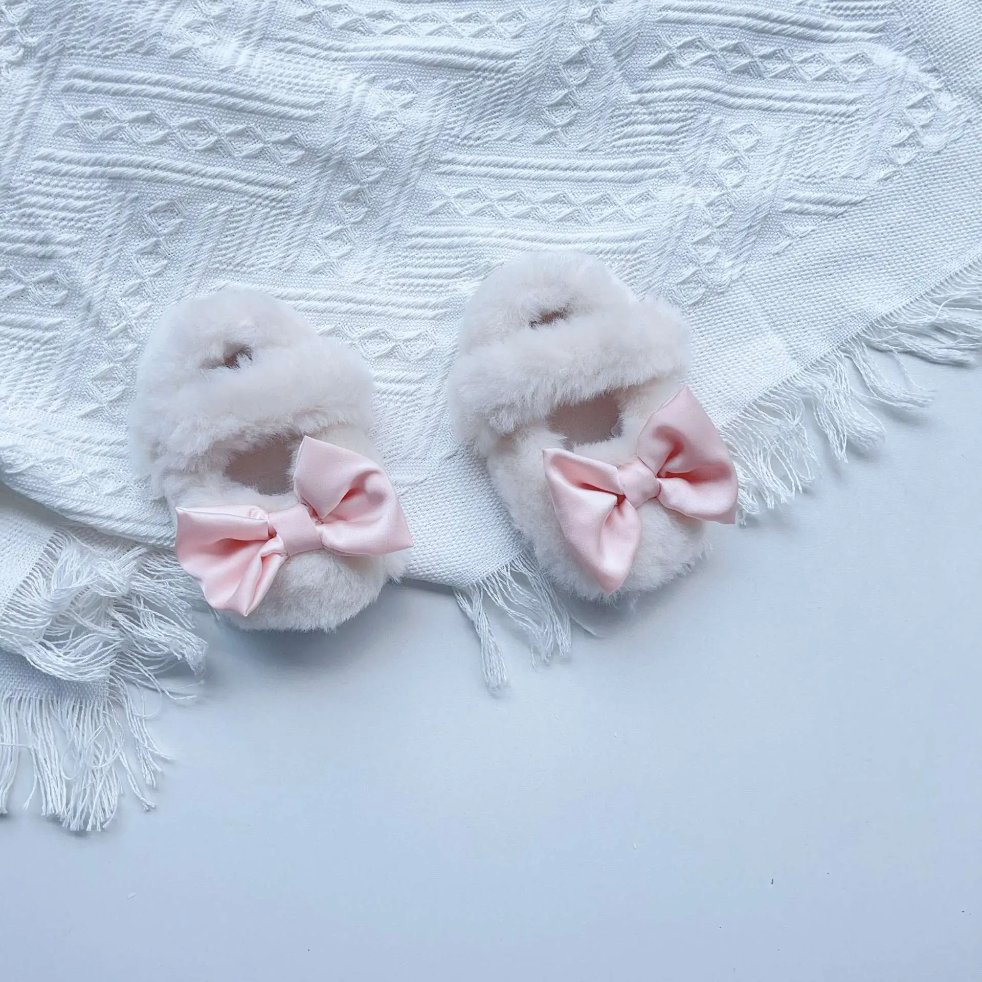 Pink Faux Fur Baby Shoes for Toddler Non-Slip — feature 3