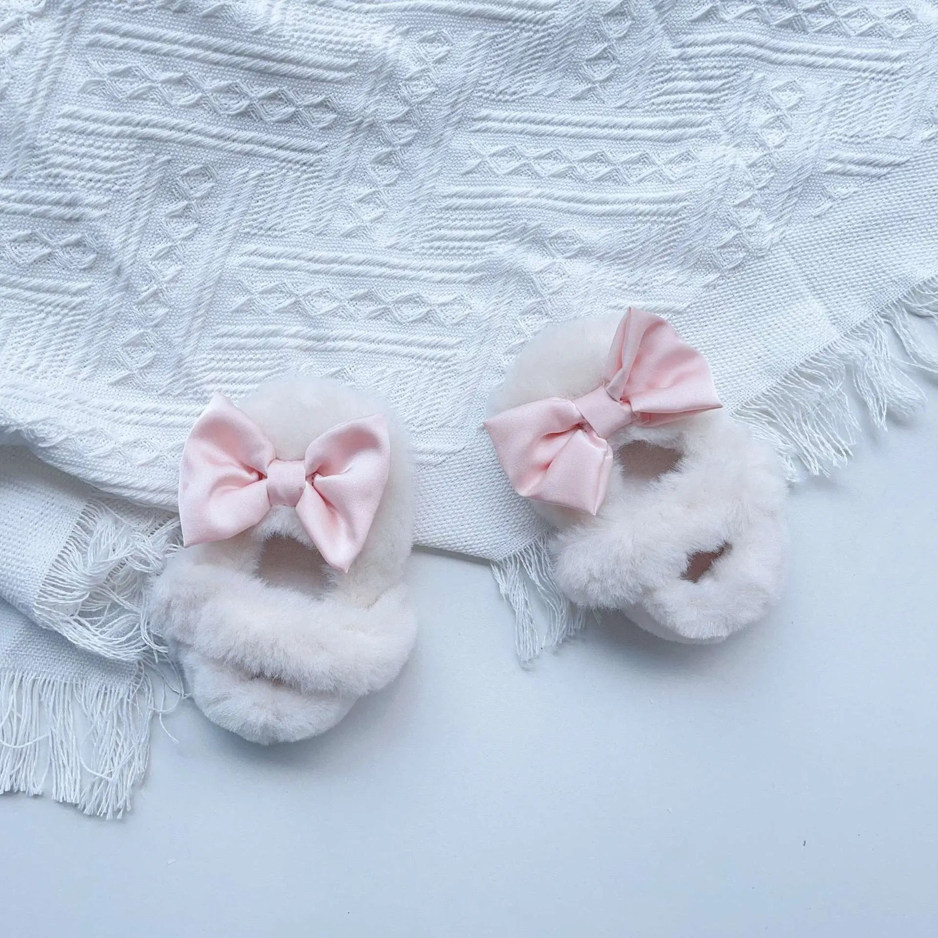 Pink Faux Fur Baby Shoes for Toddler Non-Slip — feature 4