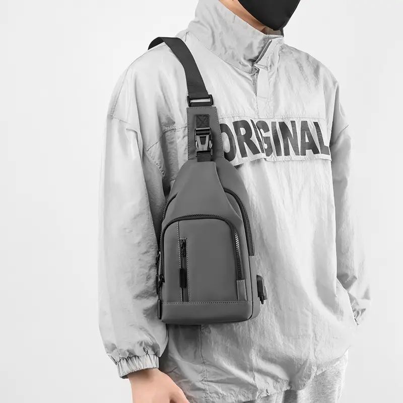 New Men's Korean Fashion Shoulder Bag with Luxury Accessories - Image 4