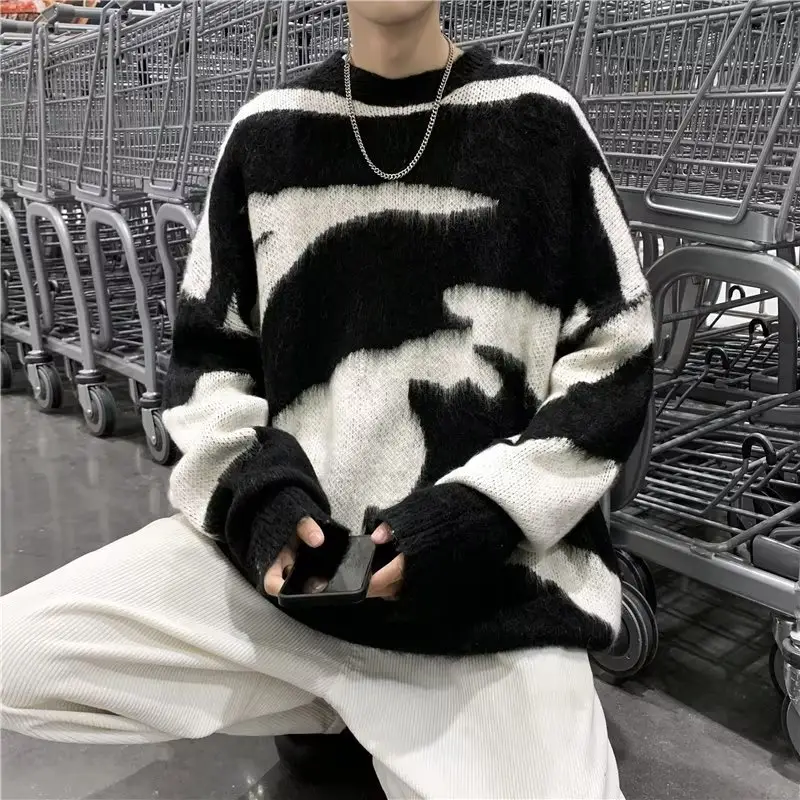 Men Black Cream Striped Fleece Sweatshirt Round Neck — feature 12