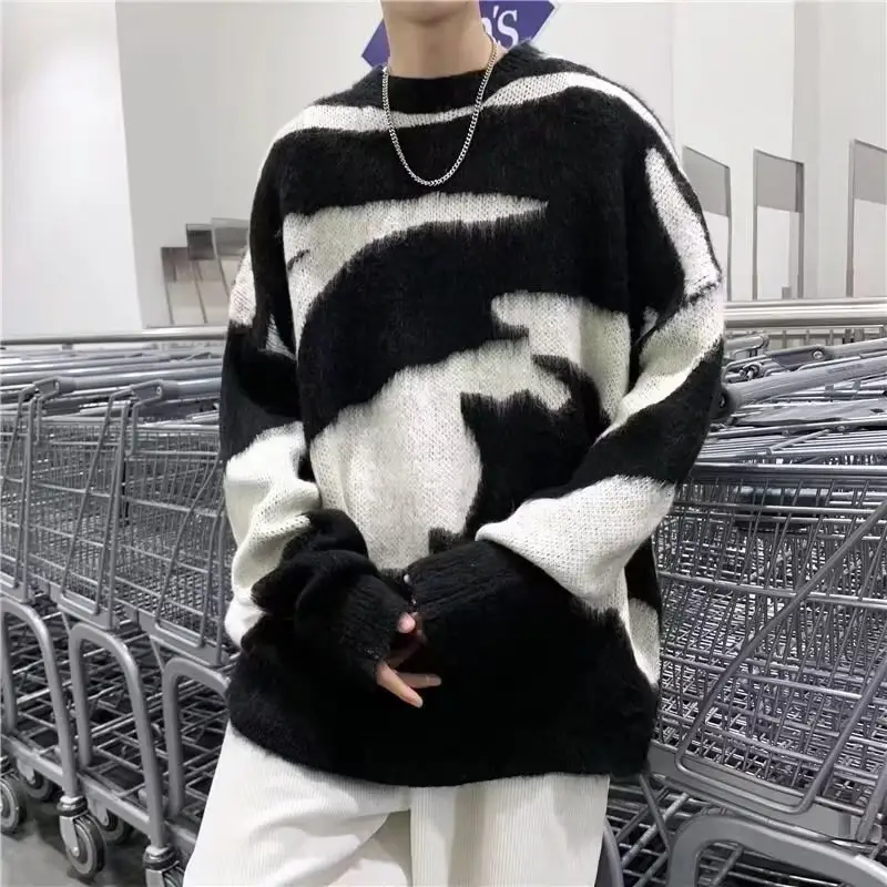 Men Black Cream Striped Fleece Sweatshirt Round Neck — feature 4