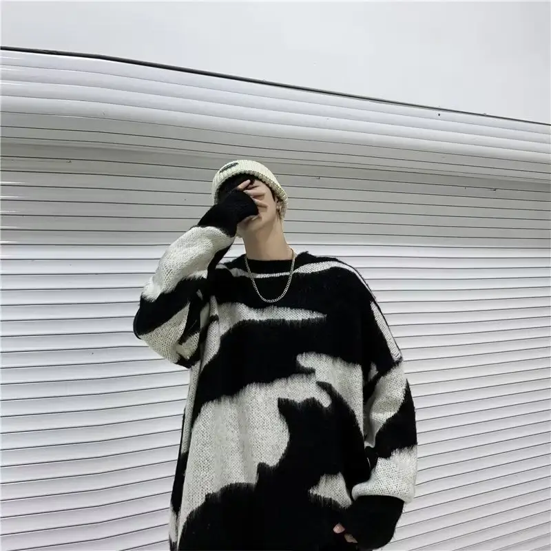 Men Black Cream Striped Fleece Sweatshirt Round Neck — feature 9