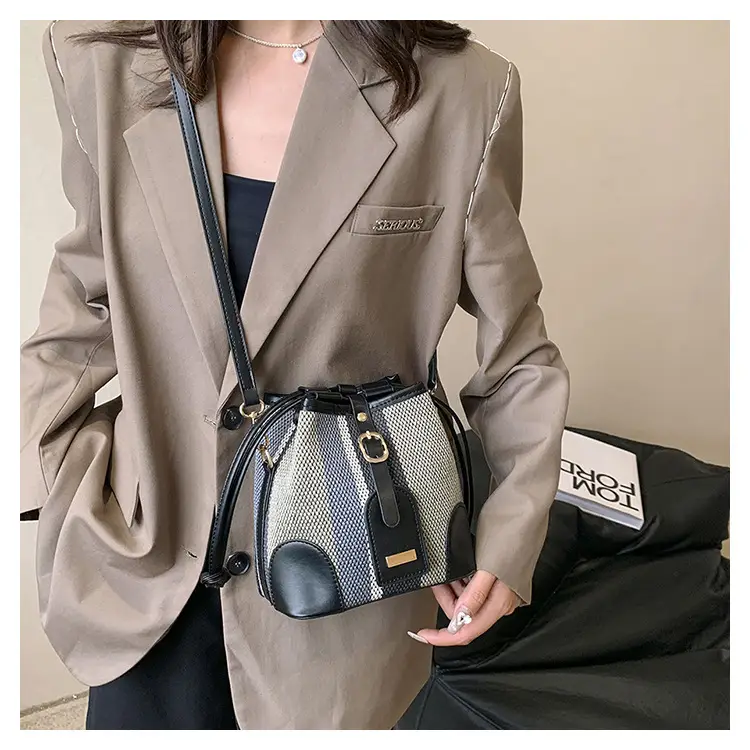 Women Canvas Bucket Bag Red Blue 2026 New Style - Image 6