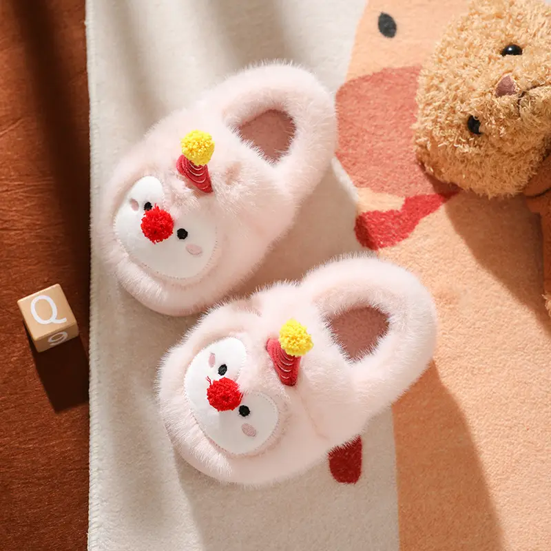 Children's Cotton Slippers, New Autumn and Winter Models, Home Use, Penguin Cartoon Design, for Boys and Girls, Small, Medium, and Large Children, New Warm Slippers with Heel Coverage