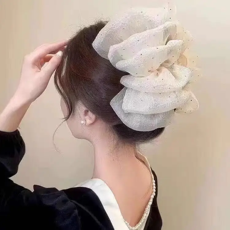Black Cloud Bubble Hair Clip for Women - Image 4