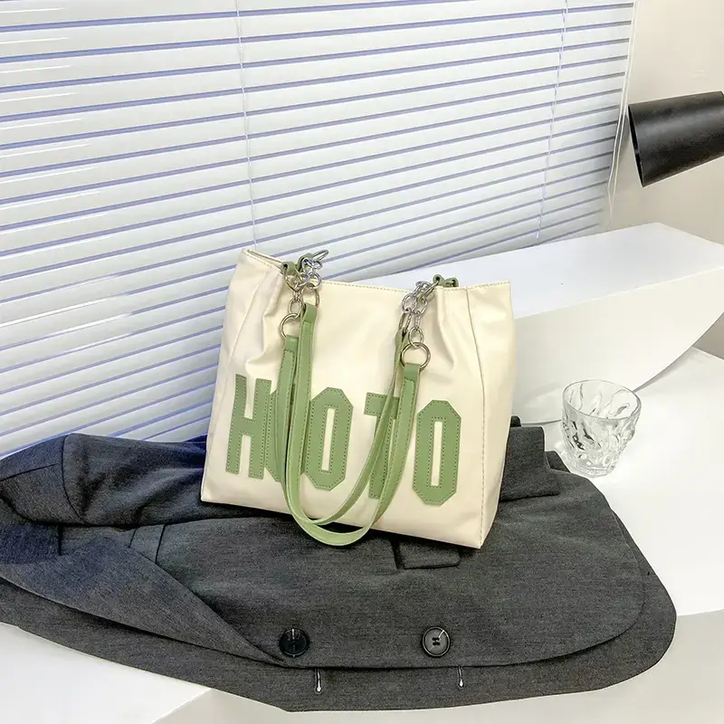 Women's Black Hooto Letter Tote Bag Shoulder Bag - Image 7