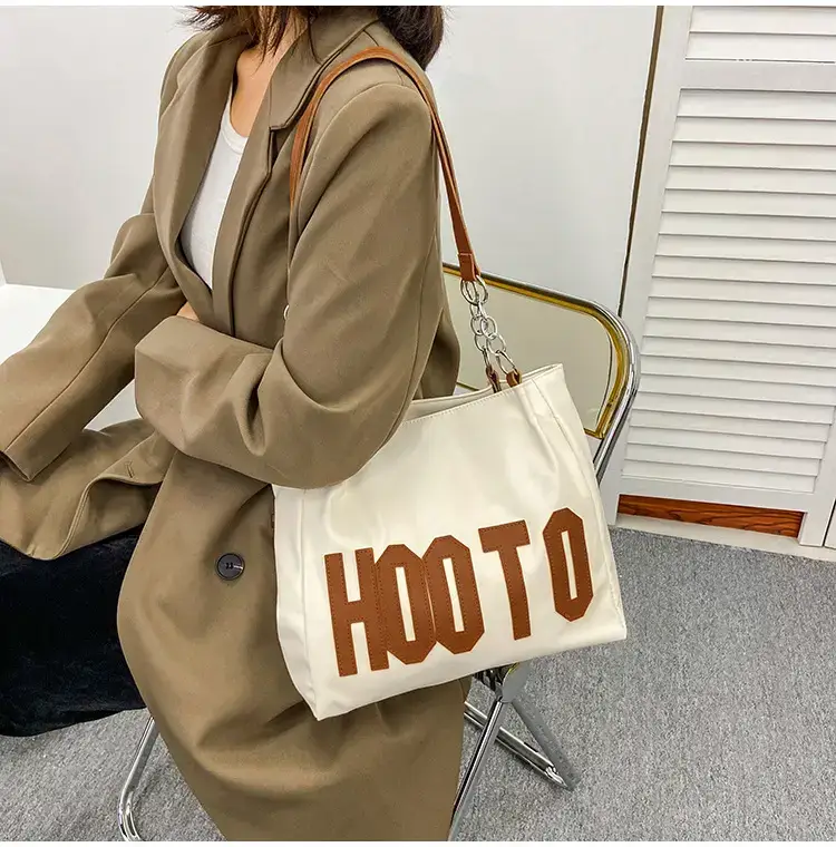Women's Black Hooto Letter Tote Bag Shoulder Bag — feature 11