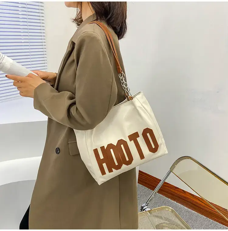 Women's Black Hooto Letter Tote Bag Shoulder Bag — feature 13