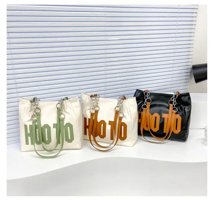 Women's Black Hooto Letter Tote Bag Shoulder Bag — feature 17