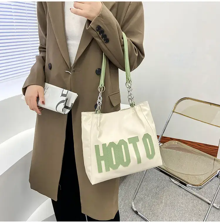 Women's Black Hooto Letter Tote Bag Shoulder Bag — feature 8