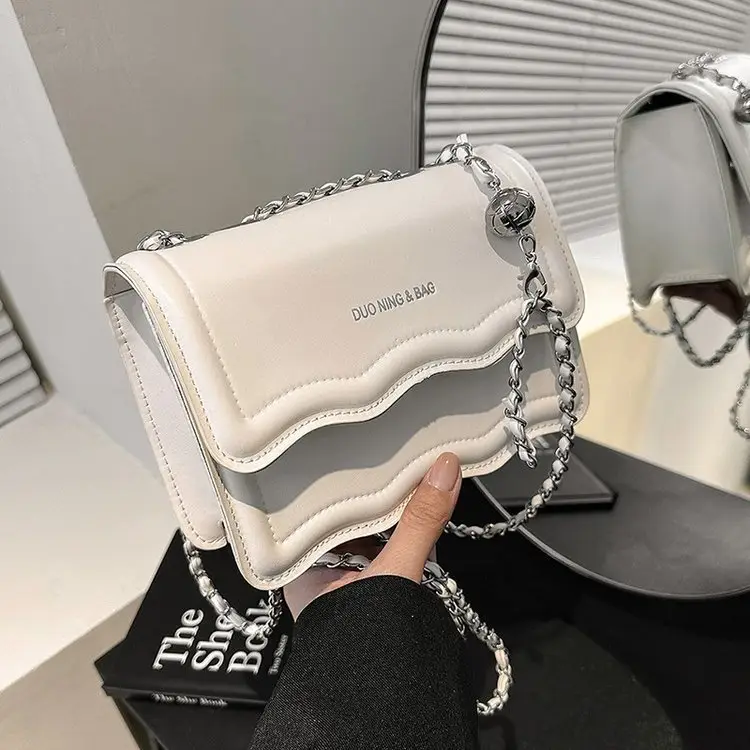 Pink Chain Shoulder Bag for Women 2023 - Image 5
