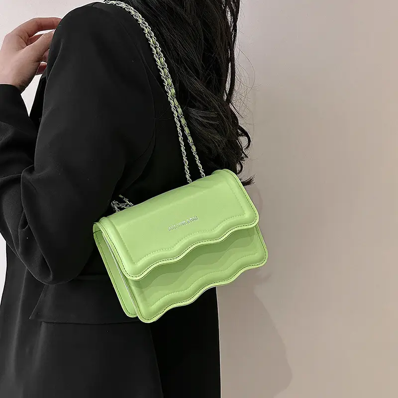 Pink Chain Shoulder Bag for Women 2023 - Image 6