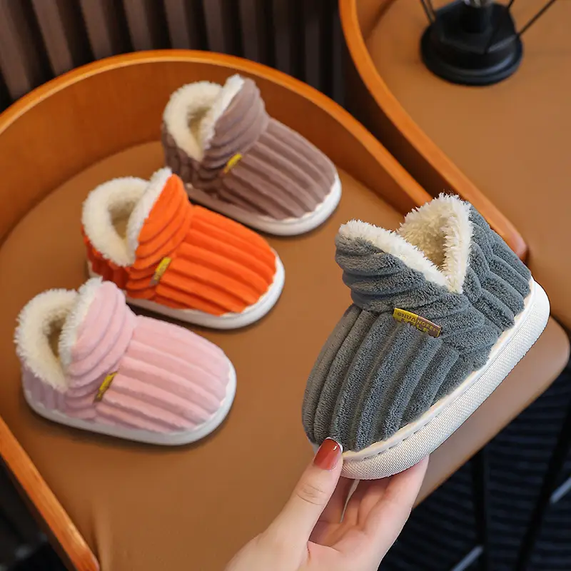 Children's Cotton Slippers for Boys and Girls, Cartoon Design, Closed Heel, Non-Slip, Indoor Home Slippers, Thickened and Warm, Children's Style